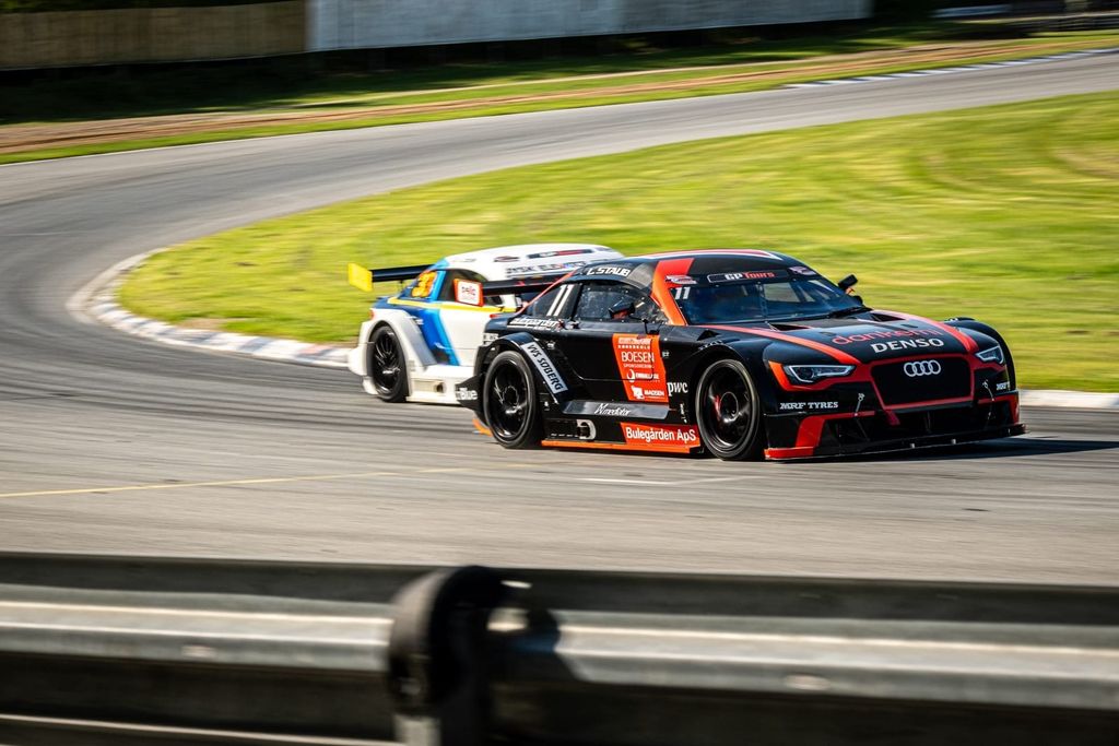 Lukas Staub har hænderne fulde i Super 2L
(Foto: Grippo)